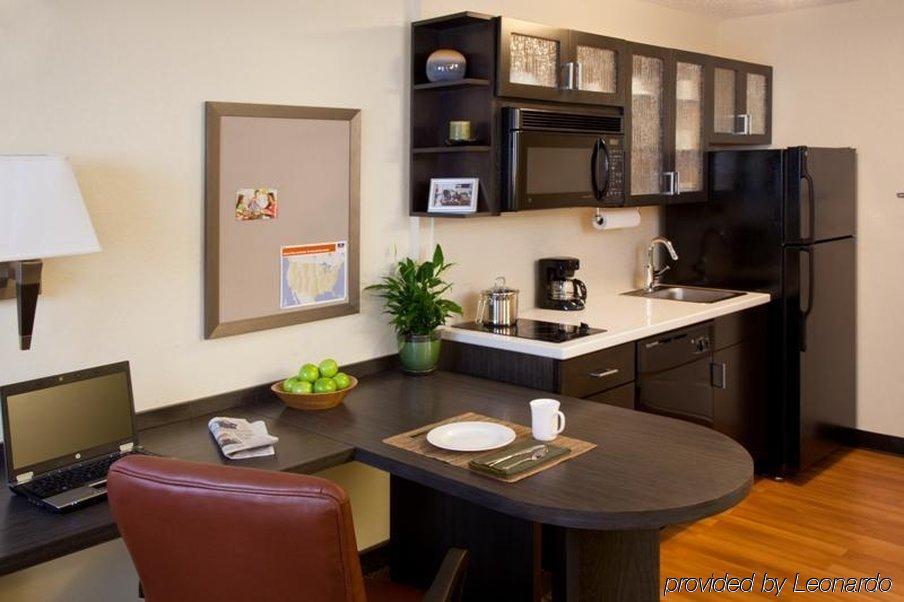 Sonesta Simply Suites Detroit Troy Bilik gambar